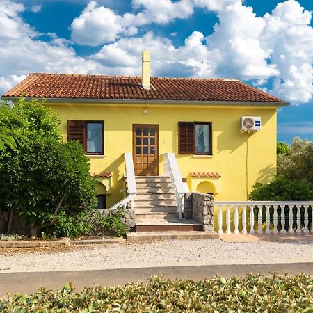 Apartment Drago *Cosy & Close To The Beach! Крк Екстер'єр фото
