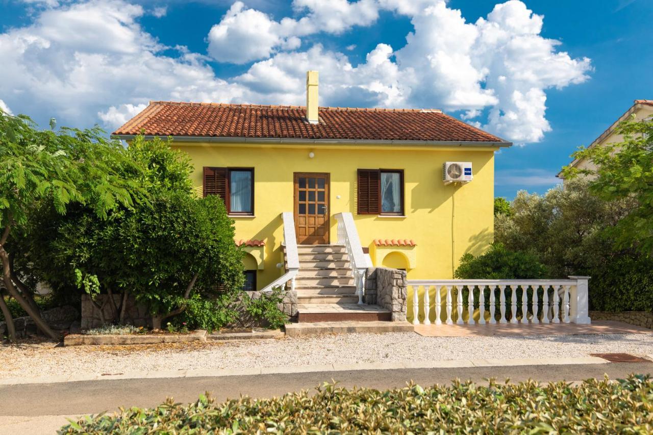 Apartment Drago *Cosy & Close To The Beach! Крк Екстер'єр фото