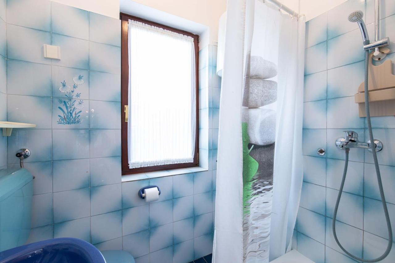 Apartment Drago *Cosy & Close To The Beach! Крк Екстер'єр фото