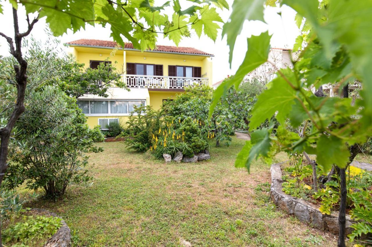 Apartment Drago *Cosy & Close To The Beach! Крк Екстер'єр фото